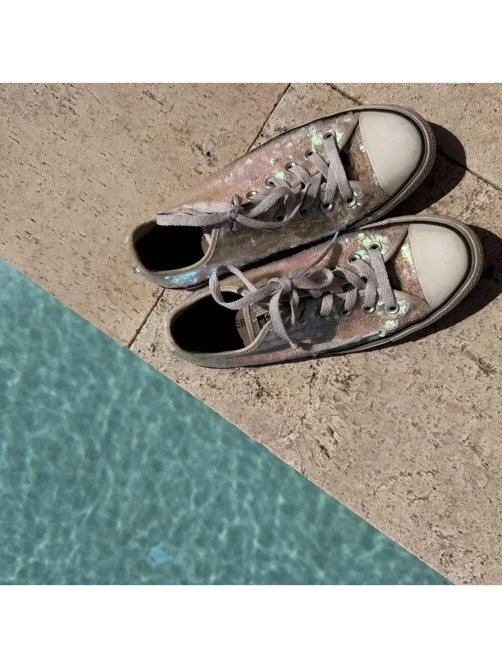 Converse low top